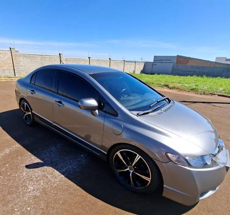 HONDA CIVIC 1.8 LXS 16V FLEX 4P MANUAL HONDA CIVIC 1.8 LXS 16V FLEX 4P MANUAL